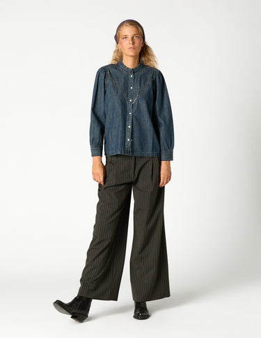 PANTALON PLIEGUE RAYA ANTRACITA
