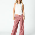 PANTALON RAYAS TACHAS ROJO