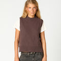 ROUND NECK VEST CHOCOLATE