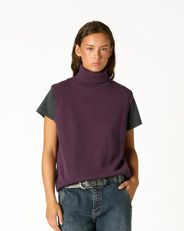 CHALECO CUELLO VUELTO PLUM