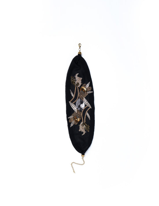 EMBROIDERED CHOKER