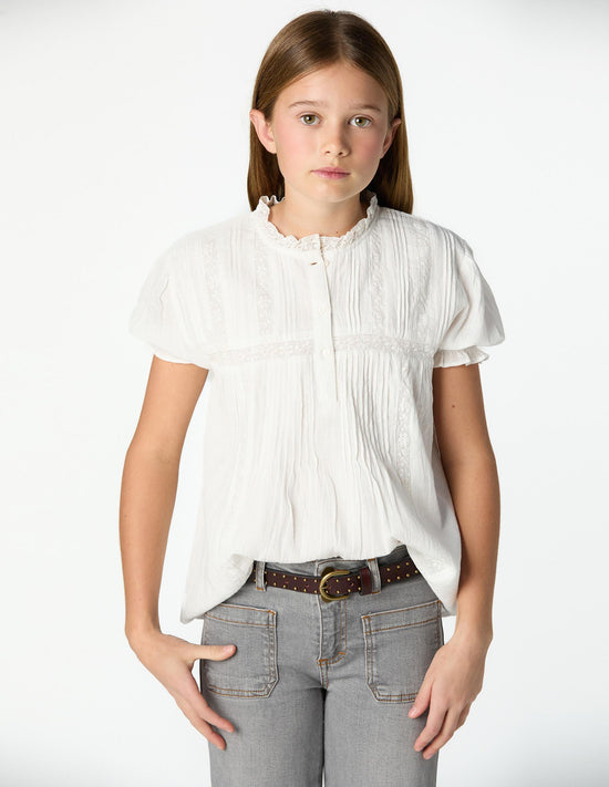 CAMISA ENCAJE Y JARETAS BLANCA