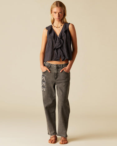 EMBROIDERED BUTTERFLY GRAY PANTS