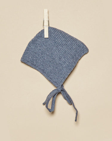 BLUE RIBBED BONNET
