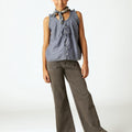 GREY PANTS POCKETS SEAMS
