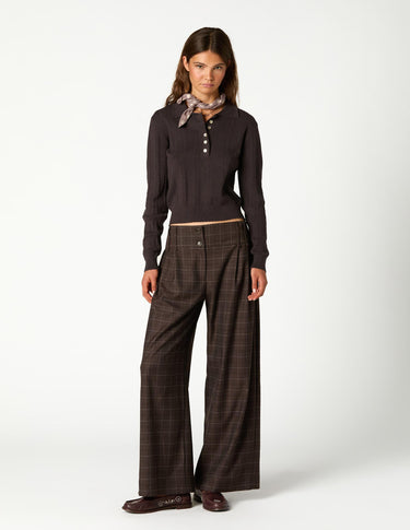 PANTALON PLIEGUE CUADRO MARRON