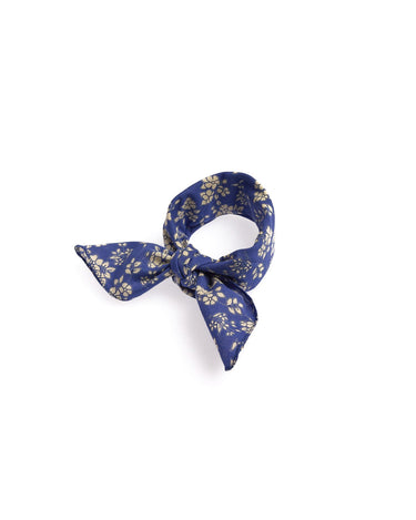 FLORAL WAVE PRINT SCARF
