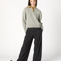 PANTALÓN COSTURA AZUL