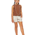 Short frunce raya marrón
