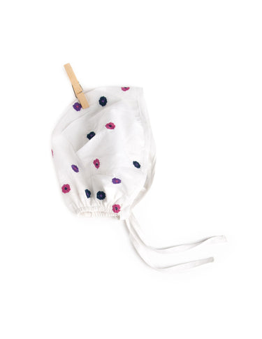 Mora embroidered hood