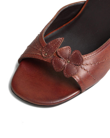BROWN LEATHER HEEL WITH FLOWER