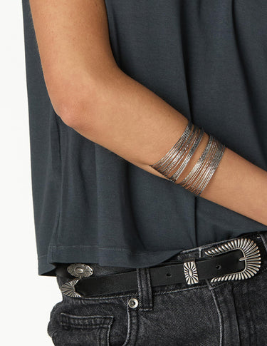 SILVER THREAD BRACELET
