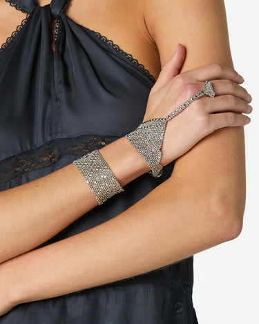 PULSERA DE MANO METÁLICA