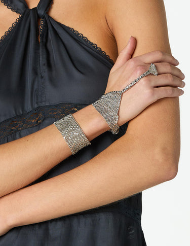 PULSERA DE MANO METÁLICA