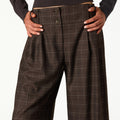 PANTALON PLIEGUE CUADRO MARRON