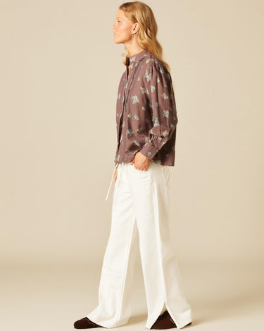 PANTALÓN BOLSILLOS PESPUNTES RAYAS BLANCO