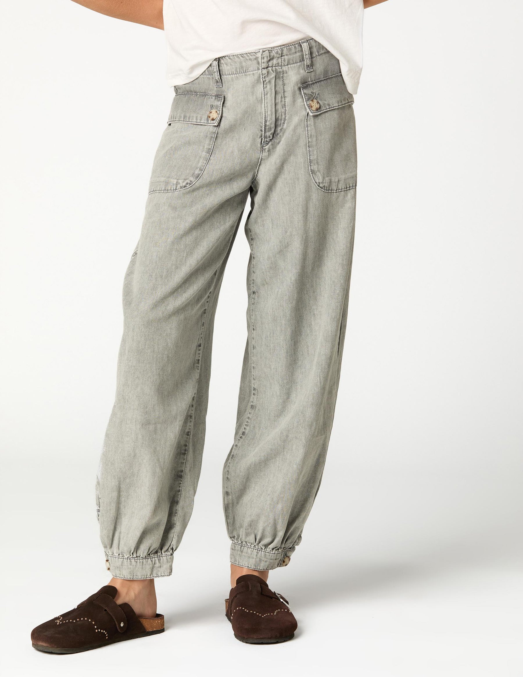 LIGHT GRAY BLOOMER PANTS