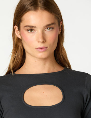 CAMISETA ESCOTE ABERTURA ANTRACITA