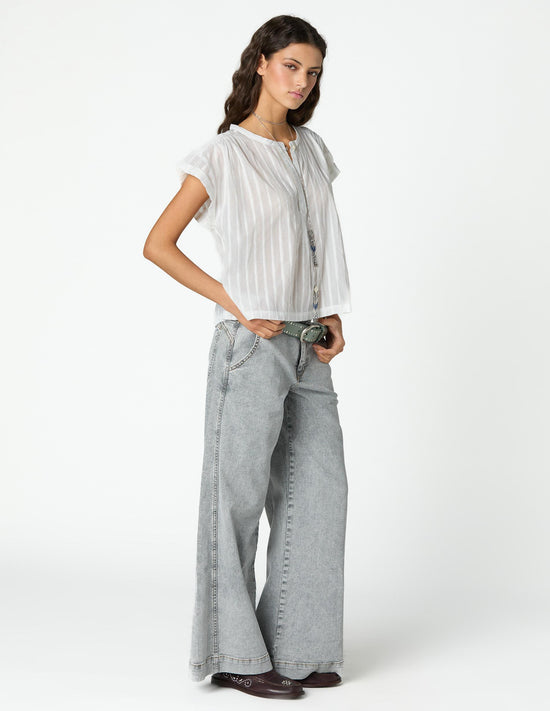 PANTALÓN "NN" GRIS BORDADO