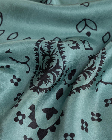 GREEN HUNTING BANDANA