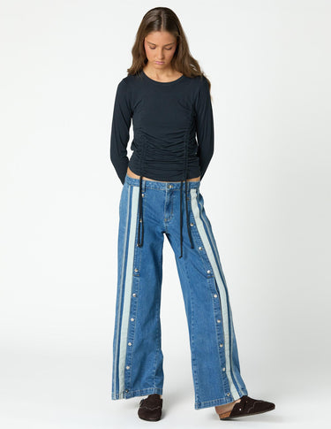 BLUE BUTTON DENIM