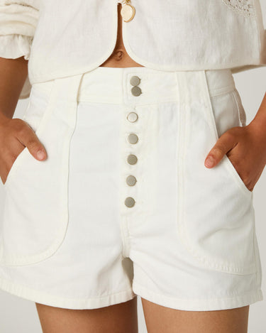 WHITE POCKET SHORTS