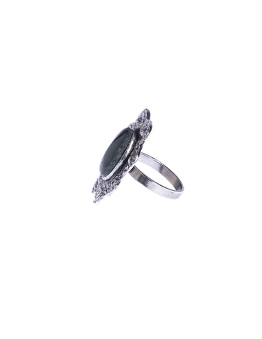 OVAL STONE RING