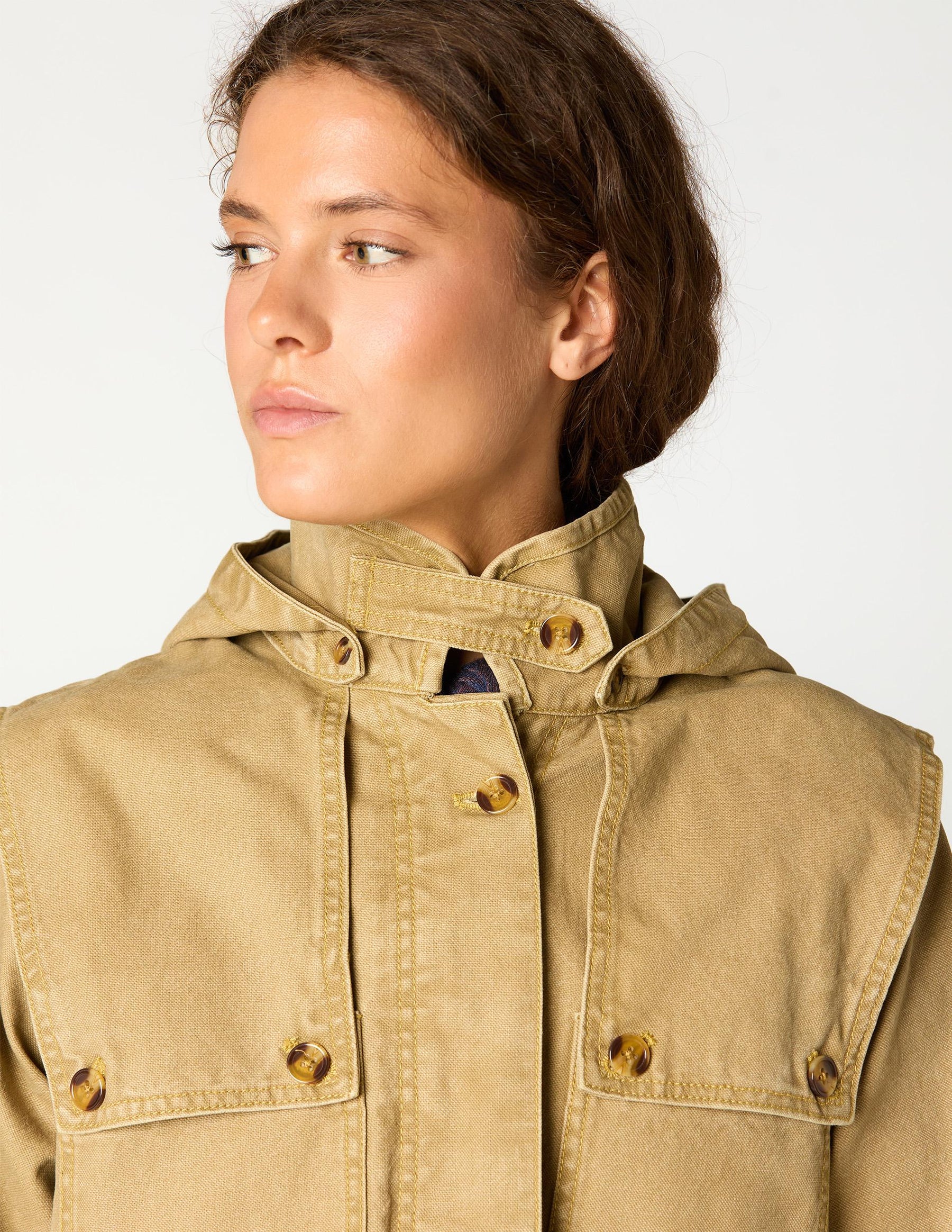 TRENCH BOLSILLOS SAND