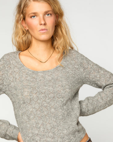 TOP PUNTO ESCOTE REDONDO LIGHT GREY