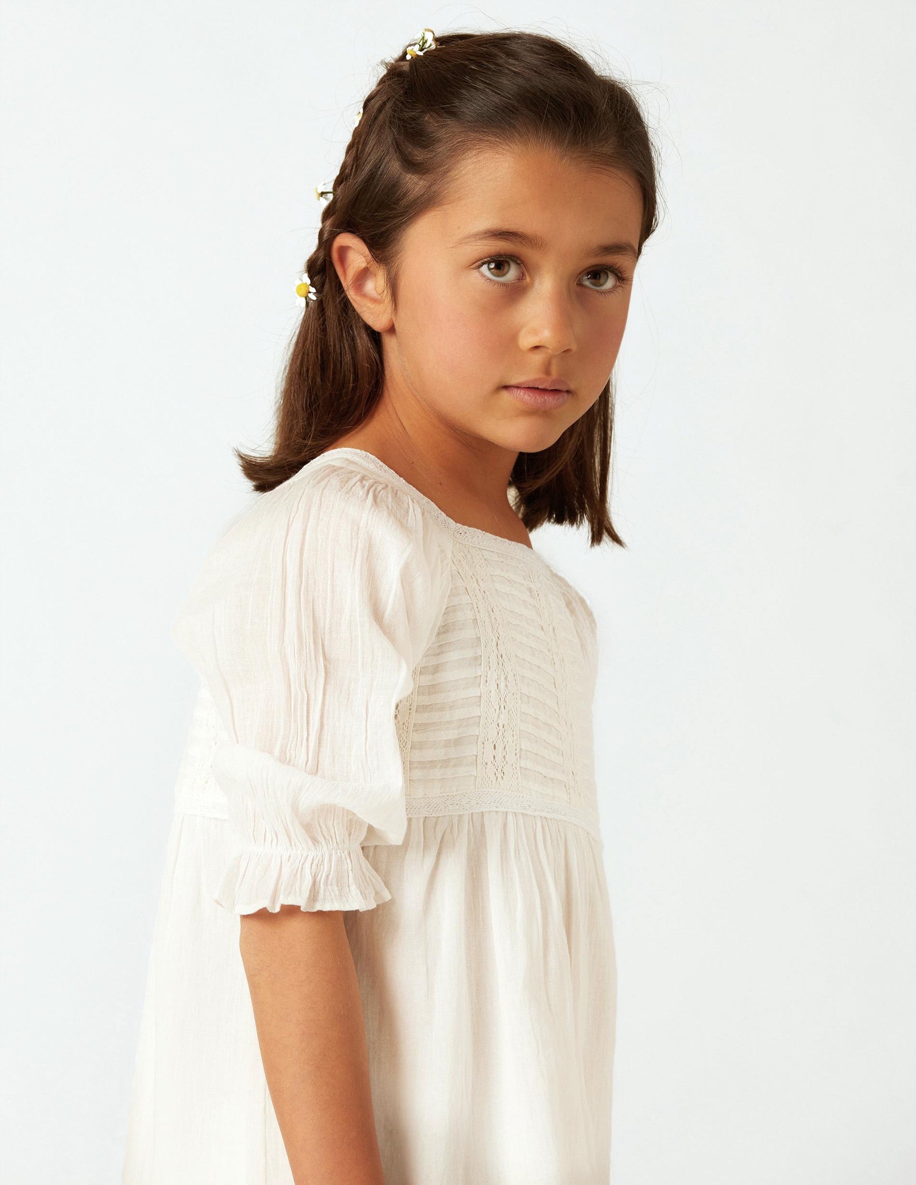 SQUARE DRESS WITH WHITE LACE