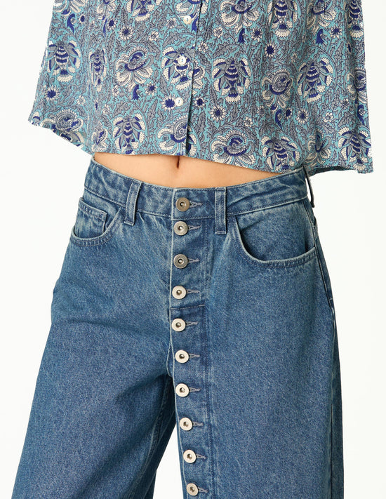 BUTTON-UP BLUE DENIM PANTS