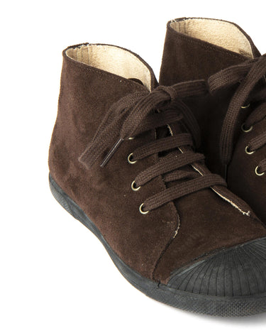 BROWN LACE-UP BOOT