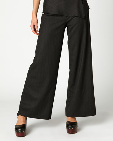 PANTALON CINTURILLA BOTONES RAYA ANTRACITA