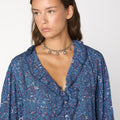 CAMISA VOLANTE JARETAS NIGHT GARDEN BLUE