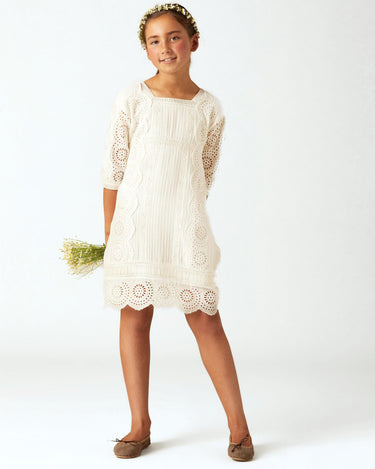 LACE BRIDAL GOWN