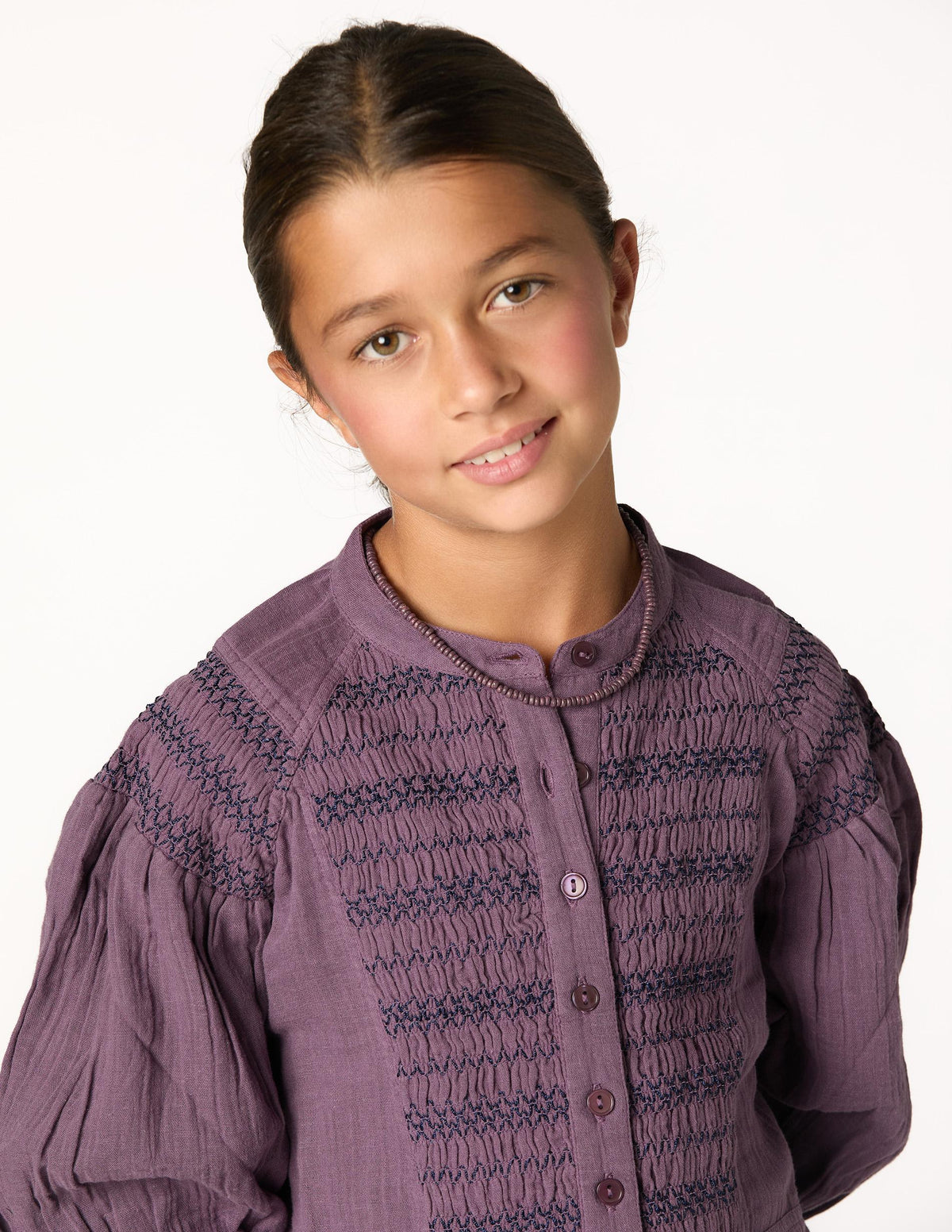 CAMISA NIDOS CUELLO REDONDO CHOCOLATE