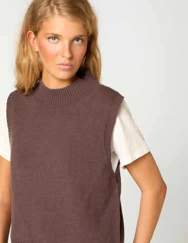 CHALECO CUELLO REDONDO CHOCOLATE