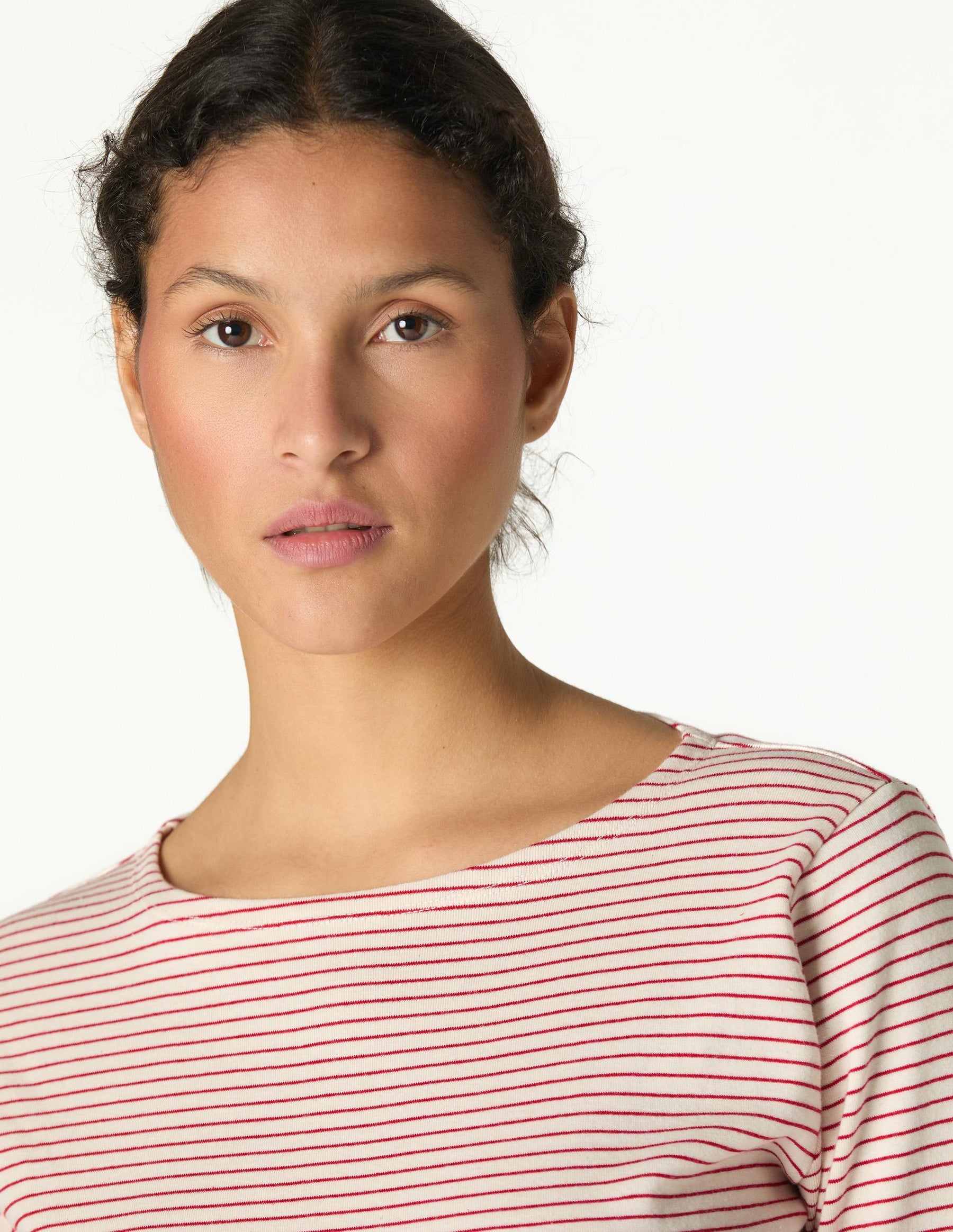 RED STRIPED T-SHIRT