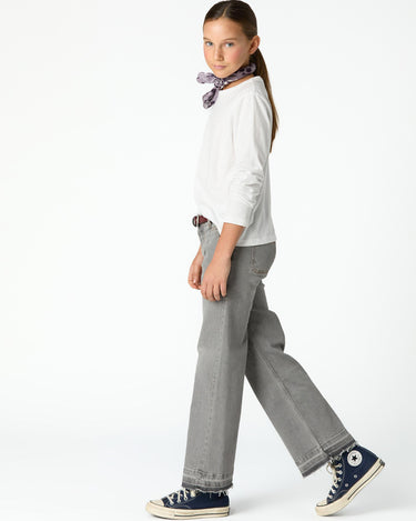 WHITE LONG SLEEVE T-SHIRT