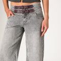 PANTALÓN HEBILLAS GRIS