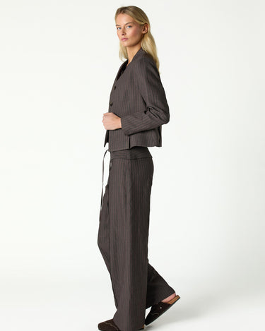 BROWN STRIPED MANDARIN COLLAR BLAZER