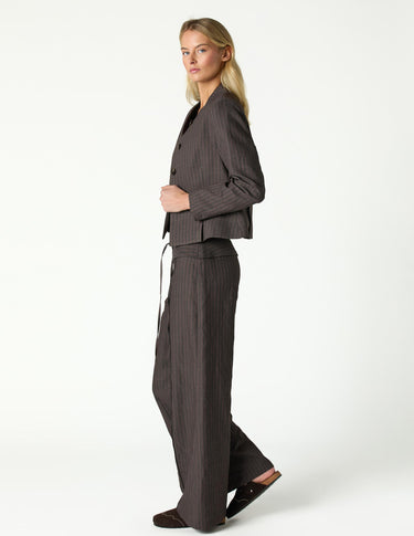 BROWN STRIPED MANDARIN COLLAR BLAZER