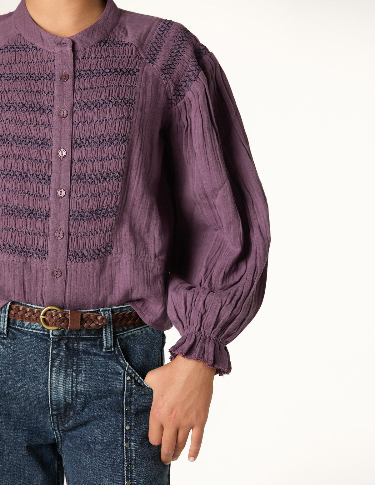 CAMISA NIDOS CUELLO REDONDO CHOCOLATE