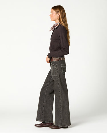 GREY TROUSERS POCKET SEAMS