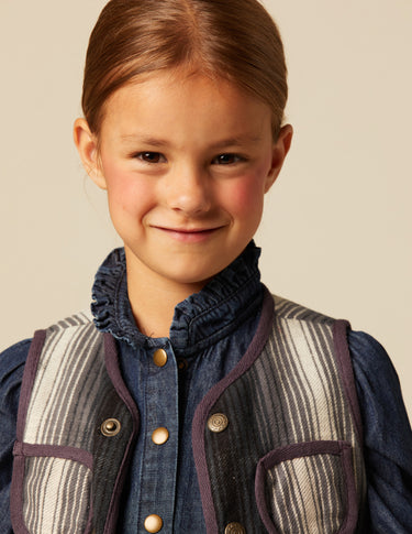 CONTRAST STRIPED VEST