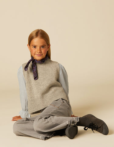 LIGHT GRAY VEST