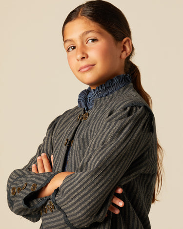CHAQUETA RAYA AZUL GRIS