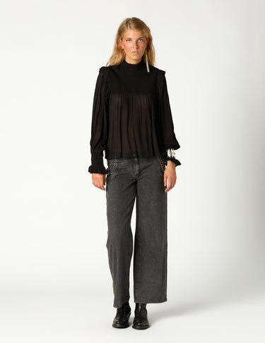 BLACK GATHERED SHIRT