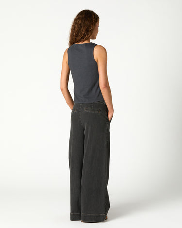 CAMISETA ANTRACITA CUT OUT