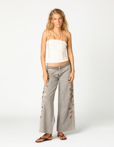 WHITE RUCHED NECKLINE T-SHIRT